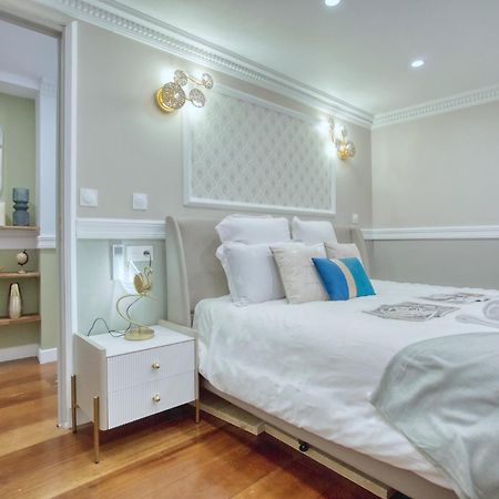 Elegant Triplex In Paris - Ideal For 10 - Aircon Bagian luar foto