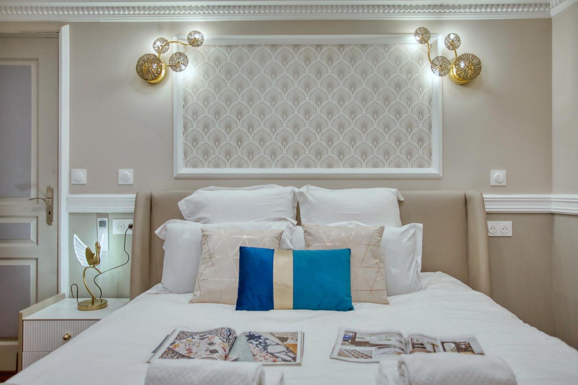 Elegant Triplex In Paris - Ideal For 10 - Aircon Bagian luar foto