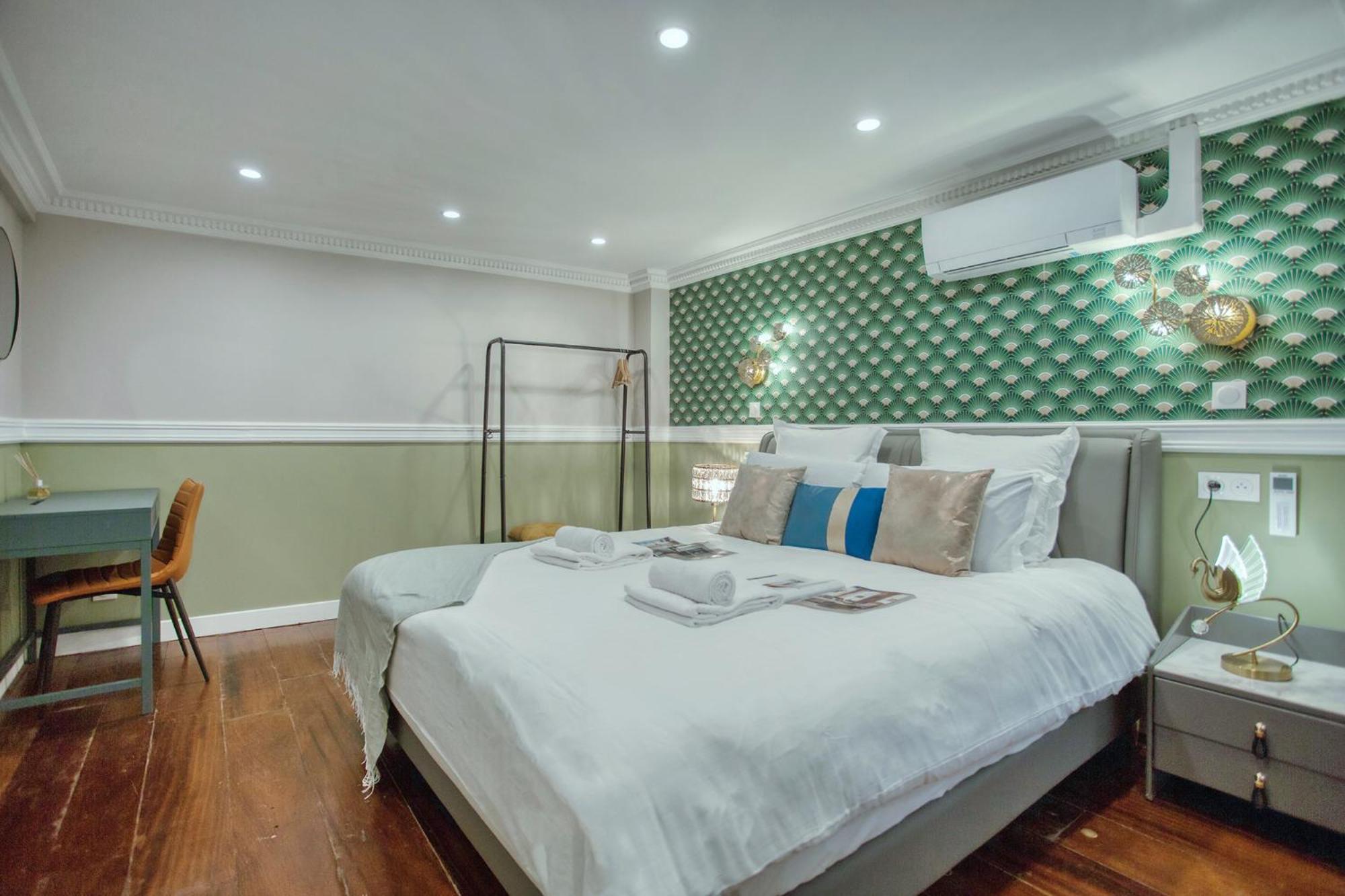 Elegant Triplex In Paris - Ideal For 10 - Aircon Bagian luar foto