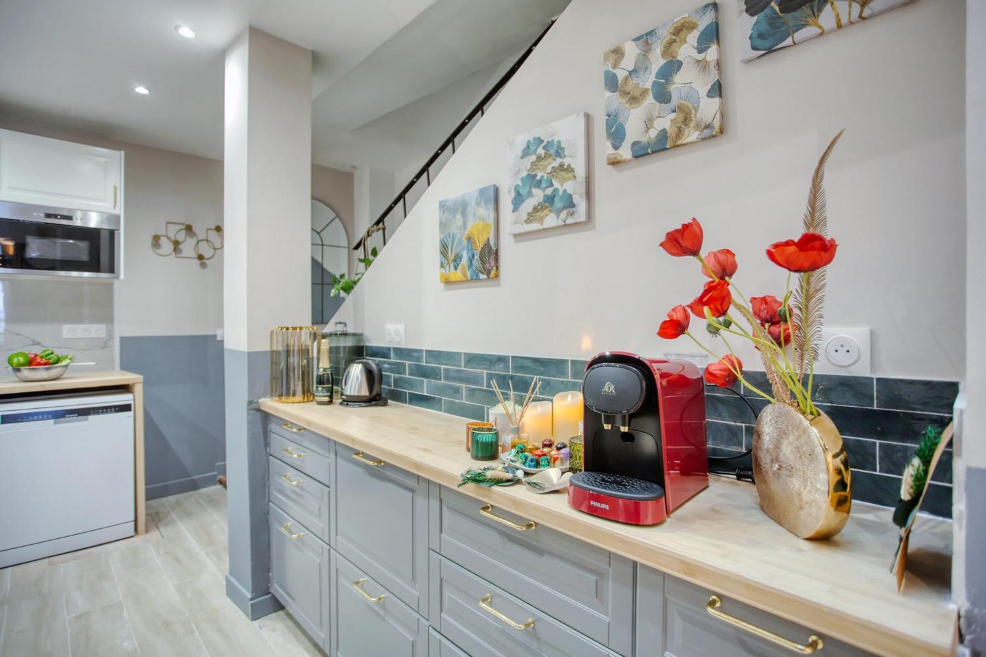 Elegant Triplex In Paris - Ideal For 10 - Aircon Bagian luar foto
