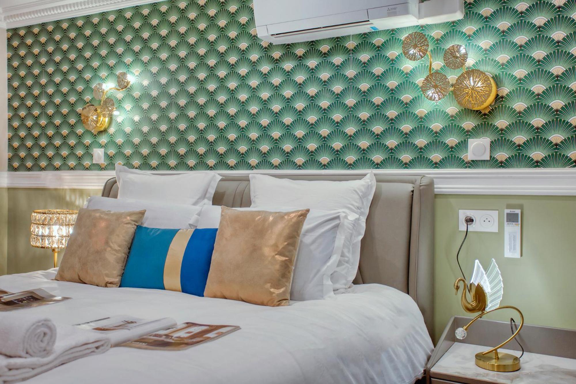 Elegant Triplex In Paris - Ideal For 10 - Aircon Bagian luar foto